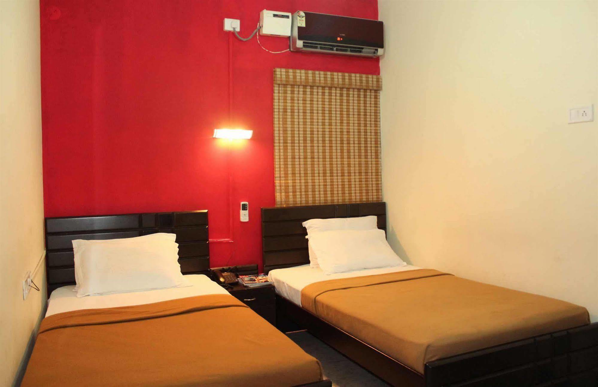 The New Casablanca Boutique Hotel Bengaluru Zewnętrze zdjęcie
